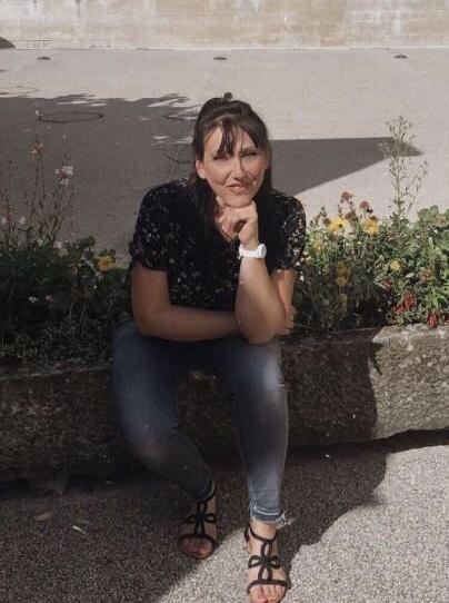 Caroline un regarde eclaire sur votre avenir